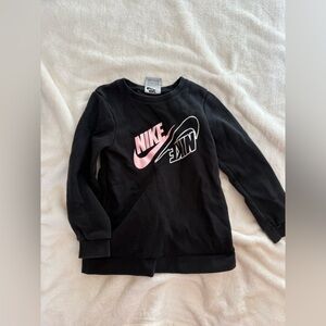 Girls Nike Size 6x sweatshirt sweater pink and black